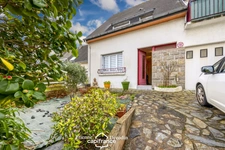 À VENDRE LE RELECQ-KERHUON (29480) - MAISON F5 - 95 M² HABITABLES - TERRAIN 272 M² - 4 CHAMBRES - GARAGE