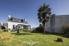 À VENDRE - LE RELECQ-KERHUON (29480) - MAISON DE CARACTÈRE DE TYPE F4 - 130 M² HABITABLES - 484 M² DE TERRAIN - VÉRANDA