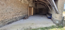 House for sale with 6 rooms and large outbuildings (35)