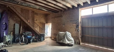 House for sale with 6 rooms and large outbuildings (35)