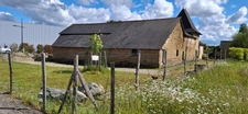 House for sale with 6 rooms and large outbuildings (35)