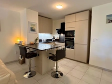 Appartement à vendre 4 pièces HYERES (83) - Plain pied - 2 parkings - 2 terrasses