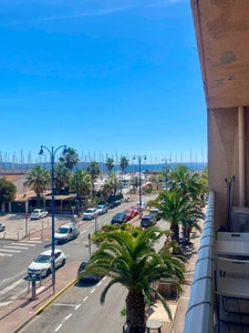2-room apartment for sale in Hyères (83) - Port of Hyères - Balcony - Unobstructed view 