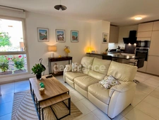 Appartement à vendre 4 pièces HYERES (83) - Plain pied - 2 parkings - 2 terrasses