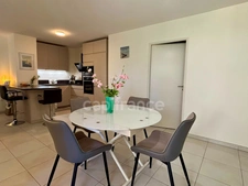 Appartement à vendre 4 pièces HYERES (83) - Plain pied - 2 parkings - 2 terrasses