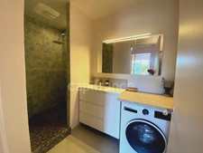 2-room apartment for sale in Hyères (83) - Port of Hyères - Parking - Terraces