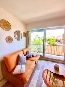 2-room apartment for sale in Hyères (83) - Port of Hyères - Balcony - Unobstructed view 