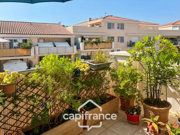Apartment for sale HYERES 2 pièce(s) 45m2 196 000€