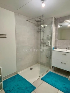 Appartement à vendre 4 pièces HYERES (83) - Plain pied - 2 parkings - 2 terrasses