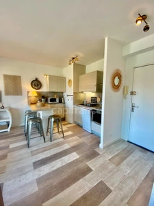 2-room apartment for sale in Hyères (83) - Port of Hyères - Balcony - Unobstructed view 