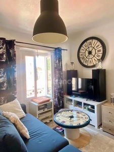 2-room apartment for sale in Toulon (83) - Claret district - Through-unit