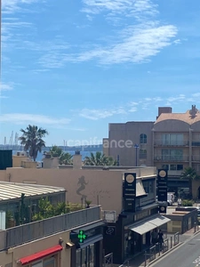 2-room apartment for sale in Hyères (83) - Port of Hyères - Parking - Terraces