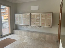 2-room apartment for sale in Hyères (83) - Port of Hyères - Parking - Terraces