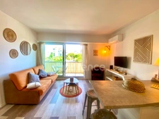2-room apartment for sale in Hyères (83) - Port of Hyères - Balcony - Unobstructed view 