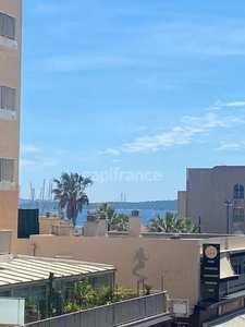 2-room apartment for sale in Hyères (83) - Port of Hyères - Parking - Terraces