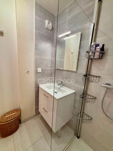 Appartement à vendre 4 pièces HYERES (83) - Plain pied - 2 parkings - 2 terrasses