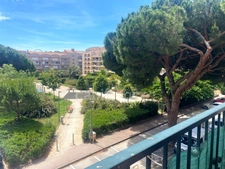 2-room apartment for sale in Hyères (83) - Port of Hyères - Parking - Terraces