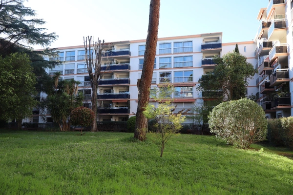 Faux F5 + parking Montpellier sud