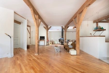 Paris XIème - Quartier Popincourt - Impasse privée - Appartement/Maison esprit loft 98m2
