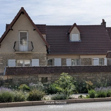 Maison en pierre avec appartement indépendant à Pouilly en Auxois