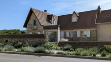 Maison en pierre avec appartement indépendant à Pouilly en Auxois