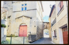 Village house for sale 4 rooms MALAUCENE (84)