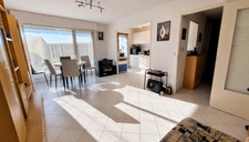 EXCLUSIVITÉ – T3 REZ-DE-JARDIN LUMINEUX AVEC DOUBLE TERRASSE, GARAGE ÉLECTRIFIÉ & VUE DÉGAGÉE – BASSENS