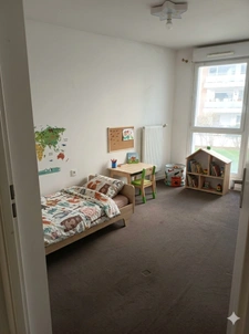 Bright 2-Bedroom Apartment with Terrace (10m²) – Energy Class B – Built in 2016 – Near Metro, RER & Bus