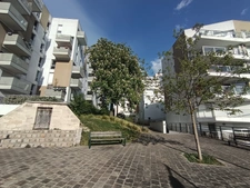Bright 2-Bedroom Apartment with Terrace (10m²) – Energy Class B – Built in 2016 – Near Metro, RER & Bus