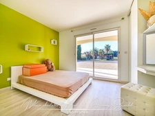 Belle villa avec jardin arboré et prestations soignées