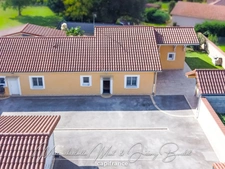 Grande maison familiale avec logement indépendant, garages et dépendances