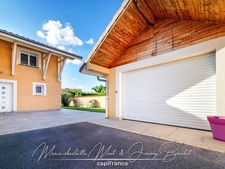 Grande maison familiale avec logement indépendant, garages et dépendances