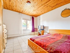 Maison 5 chambres avec piscine au calme