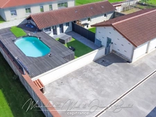 Grande maison familiale avec logement indépendant, garages et dépendances