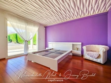 Belle villa avec jardin arboré et prestations soignées