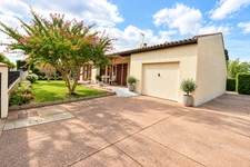 LESPINASSE – MAISON INDIVIDUELLE DE PLAIN-PIED 107 M² – 3 CHAMBRES – TERRAIN 740 M² – GRAND GARAGE