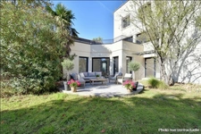 EXCLUSIVITE - Appartement T4 rez de jardin - Garage et parkings