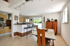 VILLA DE STANDING - DOUBLE GARAGE - PISCINE