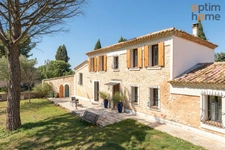 Bien rare à Aix-en-Provence – Mas 277 m² avec piscine sur 7 880 m² de terrain