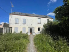 Immeuble à vendre CHARTRES (28)+ une grange de 120 m²