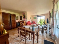 🏡 Maison familiale 7 pièces – 186 m² – Plain-pied – Terrain arboré de 2200 m² – AIRVAULT (Barroux)