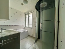 Maison familiale – Centre-ville d’Airvault – 4 chambres – Jardin et dépendances