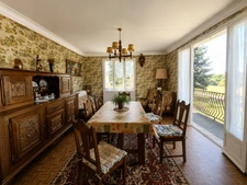 Maison 152 m²,3 pièces, sous sol total, terrain de 2 358 m²