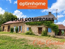 Maison en pierre avec près de 6 hectares de terrain au pied du Mont Gargan