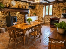 MAISON EN PIERRE – ENVIRON 153 M² – 12 127 M² DE TERRAIN