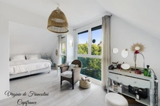 Sucy-en-Brie, Maison d'exception, parcelle de 800m², 259m² au sol, 4 chambres, 3 terrasses, jardin, garage, sous-sol