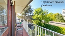 Montreuil-A vendre appartement 2 P-Balcon filant-4ème étage-Ascenseur-5mn métro Mairie de Montreuil-Lumineux-Calme