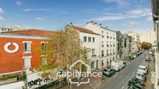 A vendre Montreuil -Studio 12m2-2ème et dernier étage-5 mn à pied métro L9 Croix de Chavaux - 12 mn RER A Vincennes