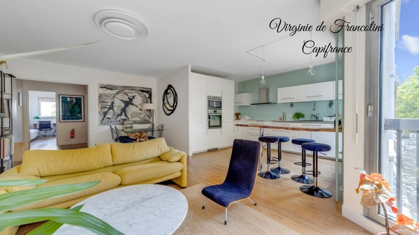 75010-A vendre appartement 4p-89m2-Traversant-Vue Panoramique sur le canal Saint-Martin-Ascenseur-Cave-Parking