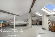 Ivry-sur-Seine - For sale: 7-room house - 4 bedrooms - veranda, garden, garage, cellar - 3-minute walk to metro line 7 - quiet location